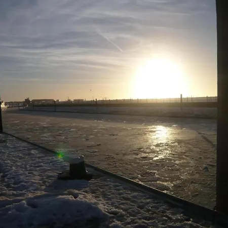 Дом отдыха Behind The Dike