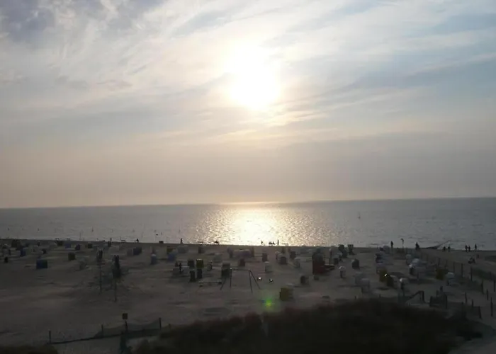 Behind The Dike * نورديش