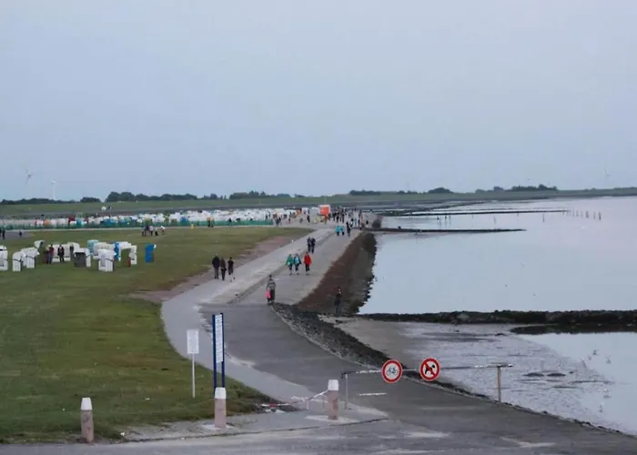 Behind The Dike بيت للعطل *