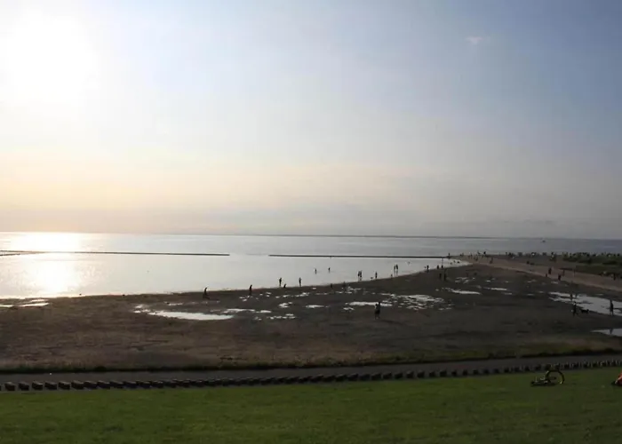 Behind The Dike بيت للعطل نورديش